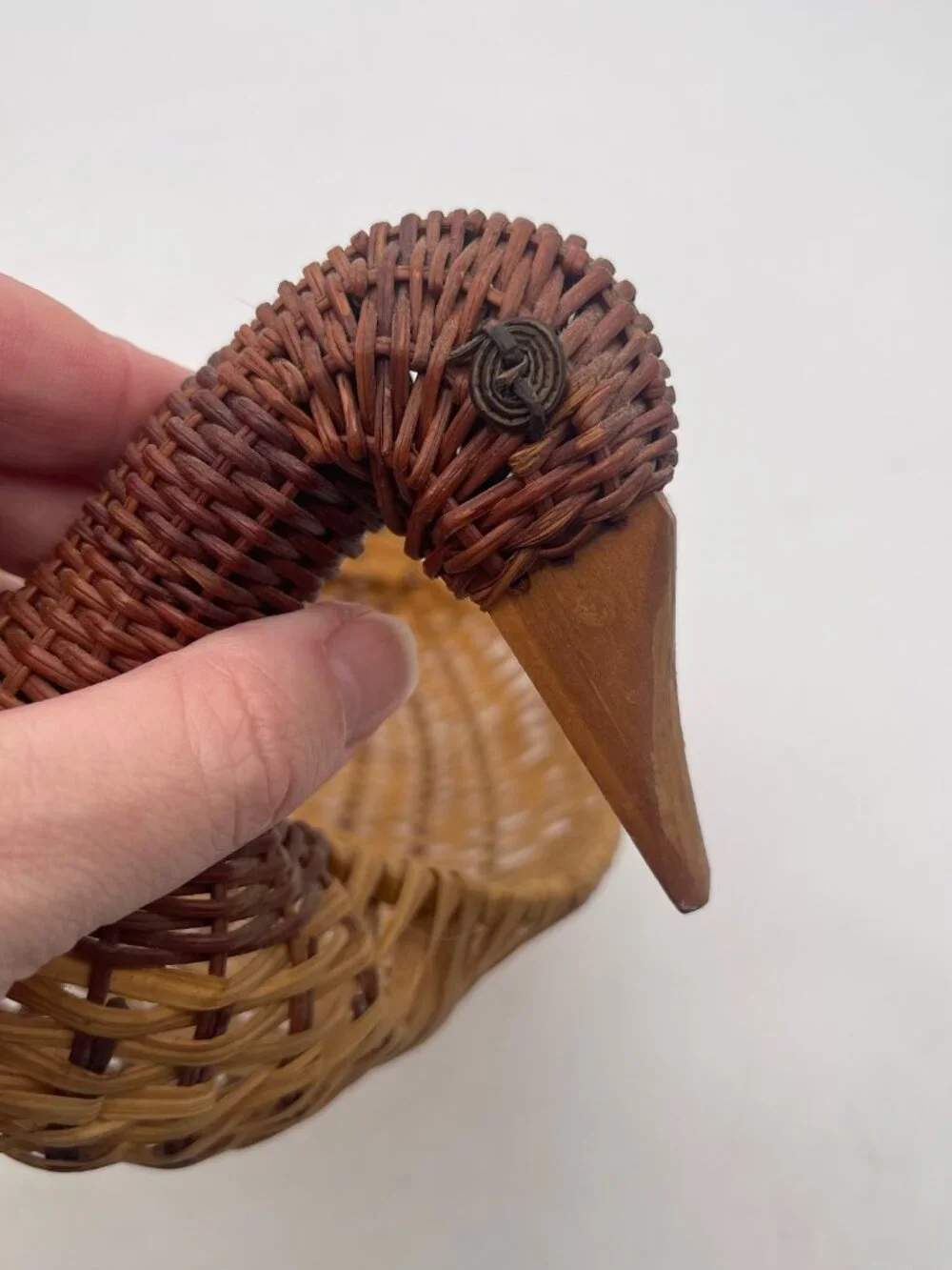 Vintage Brown Wicker Duck-Shaped Oval Decorative Basket 10